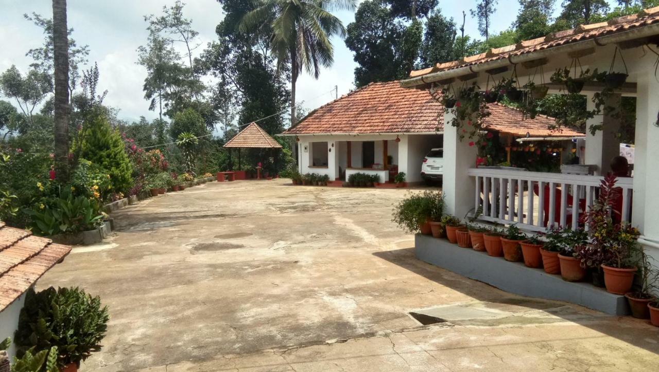 The Blue Mountains Estate Stay Madikeri Exterior photo